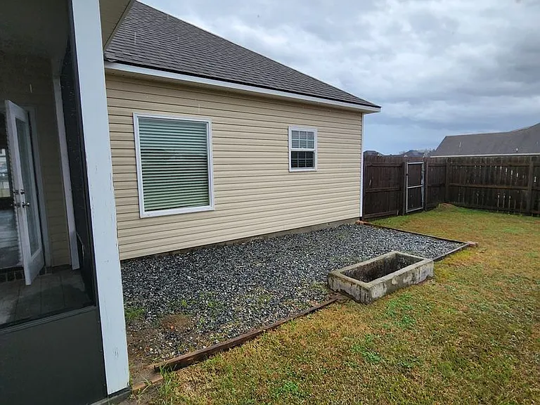 3927 Crusader Ct — Photo 16