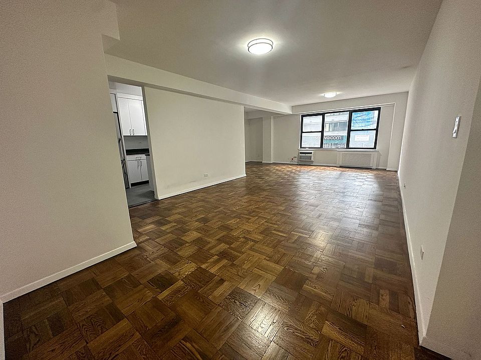 1st image of 157 E 57th St APT 3A
