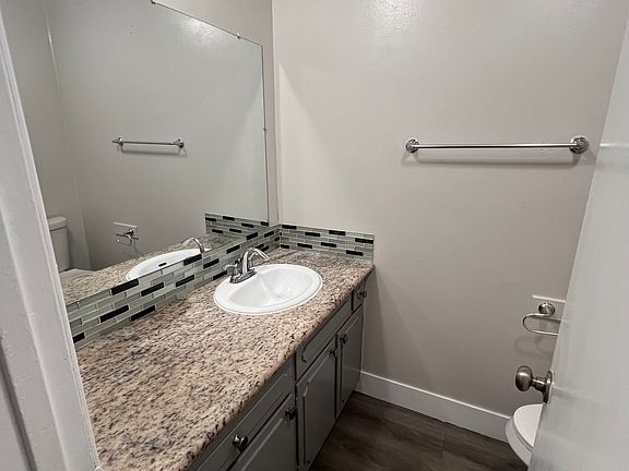 2nd image of 5444 N Del Mar Ave APT 107