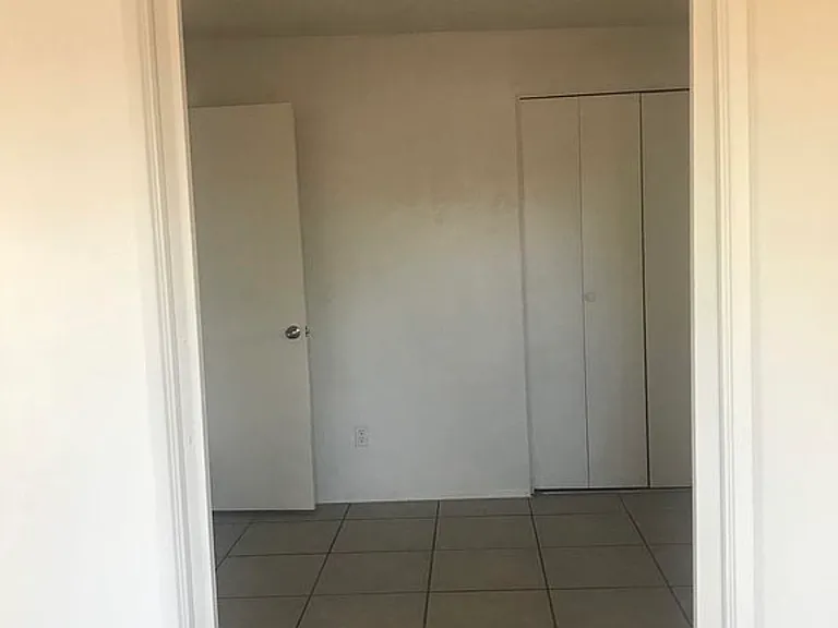 1781 E Missouri St — Photo 18