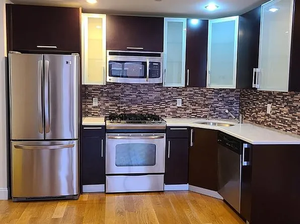 390 Kings Hwy #5D, Brooklyn, NY 11223