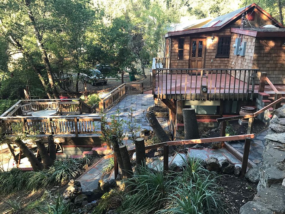 1st image of 3 Laurel Ave