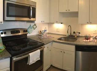 392 Commonwealth Ave #607, Boston, MA 02215