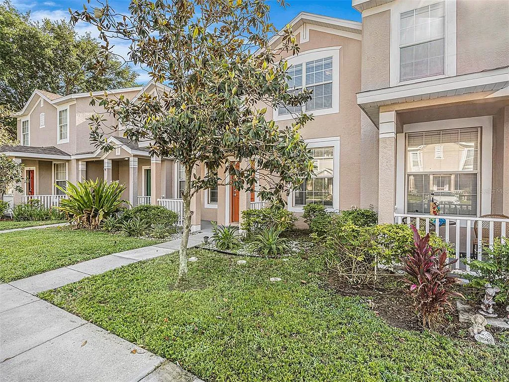 2 bed, 2.5 bath, 1398 sqft, $1,795 — Photo 3