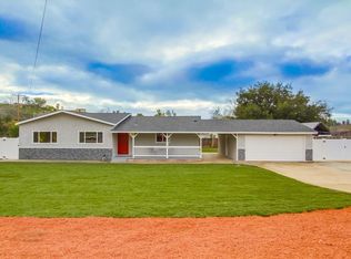 1924 La Cresta Rd, El Cajon, CA 92021