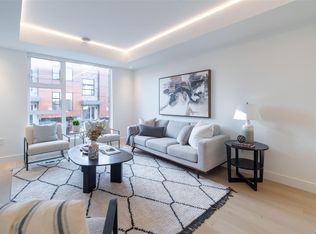 4253 Dieppe Rd #11, Saanich, BC V8X2N2