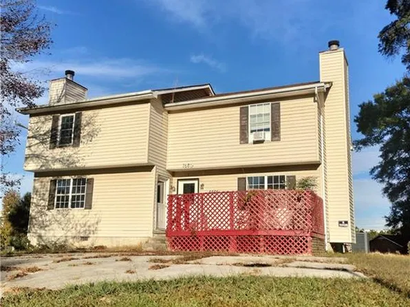 6565 Carriage Ct, Union City, GA 30291