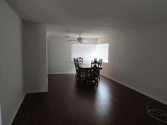 2nd image of 9833 Smoketree Ct
