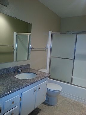 4th image of 4203 Louisiana St APT 13