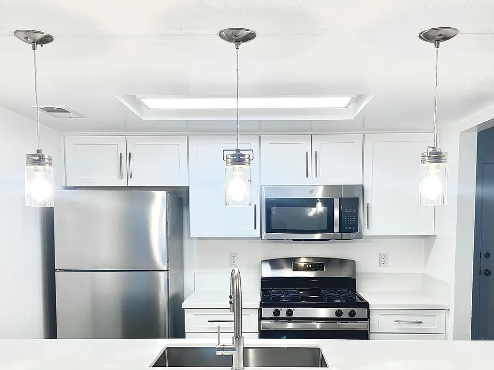 Oak Park Village Apartments