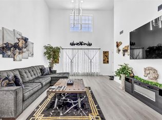10 Jillian Ln, Middle Island, NY 11953