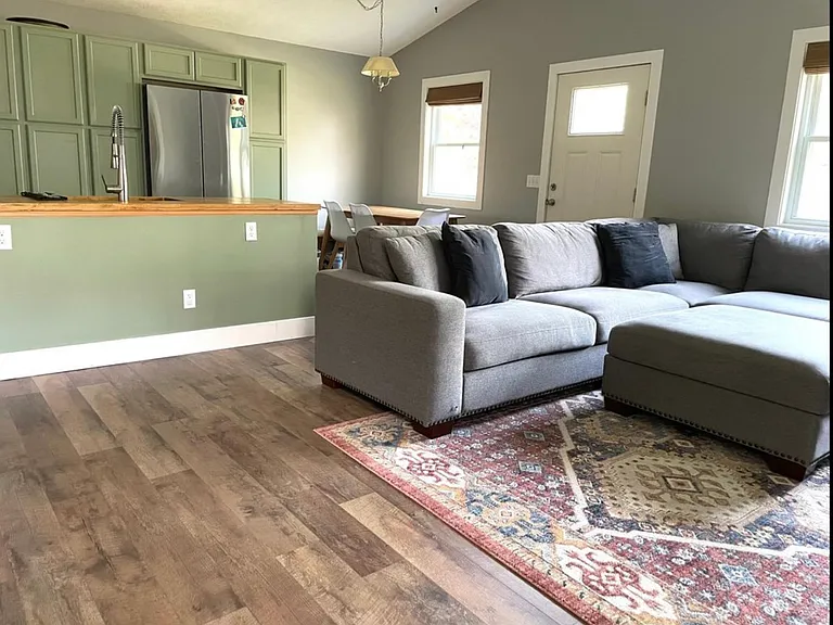 619 Grant St — Photo 3