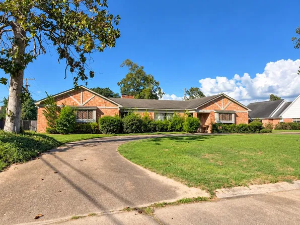 3590 Brentwood Dr, Beaumont, TX 77706