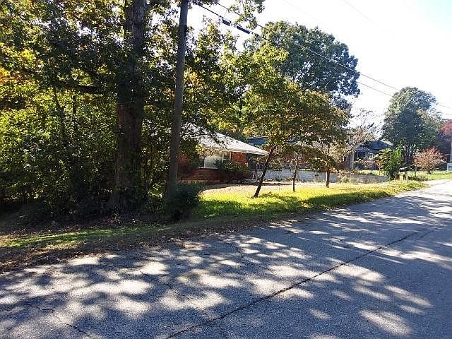 2nd image of 5409 Lee Cir