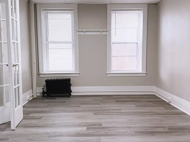 Willett Apartments — Photo 17