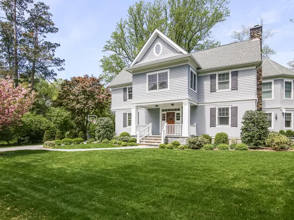 9 Autenrieth Rd, Scarsdale, NY 10583