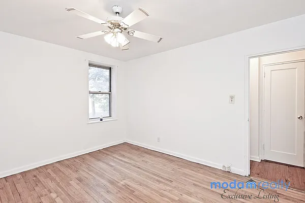 Sold by Moda Realty | media 37