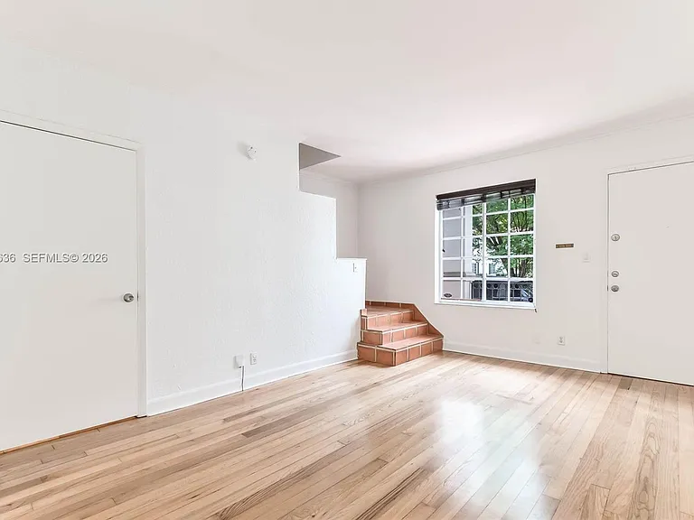 21 Madeira Ave #18 — Photo 3