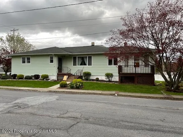 101 Orchard St, Moscow, PA 18444