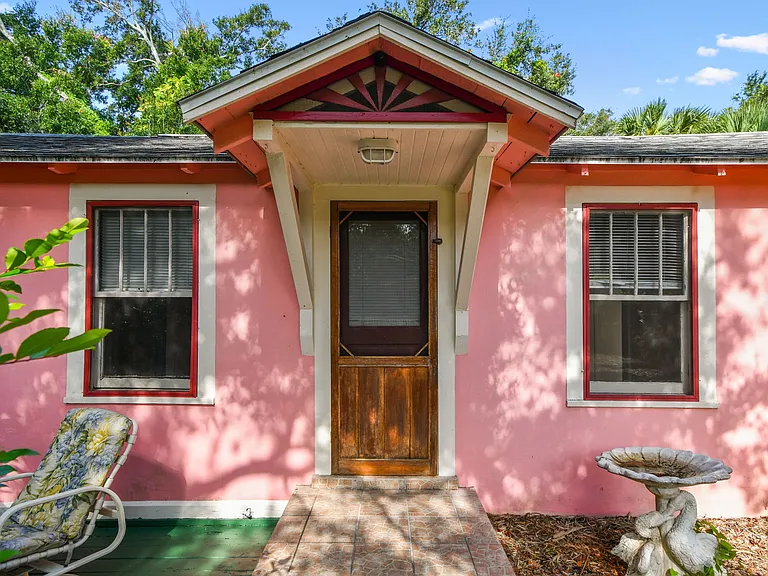 618 Louden Ave — Photo 7