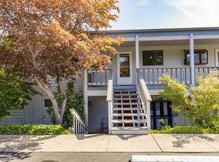 854 Twin Pines Cir APT 8, Ashland, OR