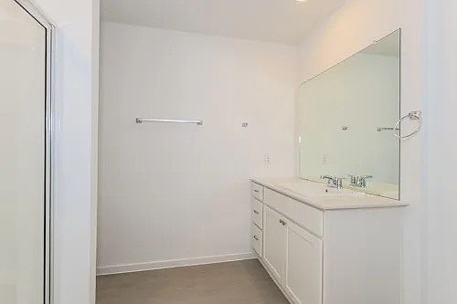 4th image of 15215 Scilla Way
