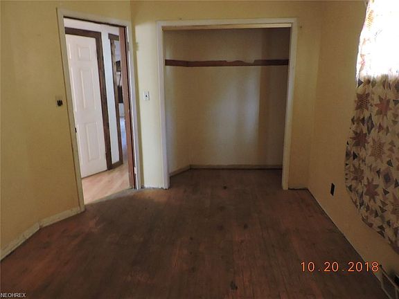 3rd image of 3478 W 46th St