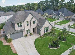 902 Falcon Hollow Ln, Pinehurst, TX 77362