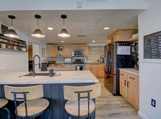 1200 Cerro Vista Rd SW, Albuquerque, NM 87105