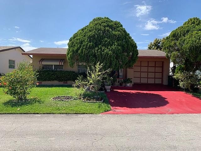 1st image of 4905 NW 44th Ave