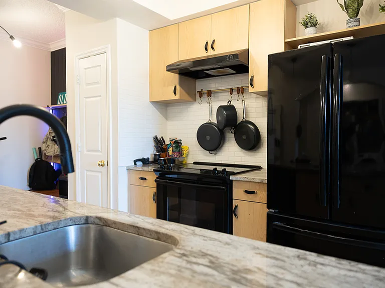 533 NE 3rd Ave #206 — Photo 5