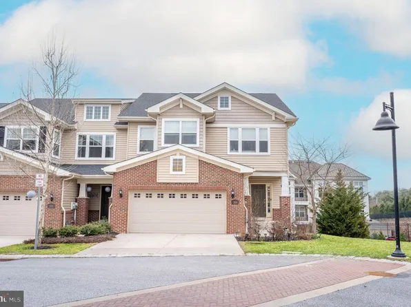 300 Elton Farm Cir, Glen Mills, PA 19342