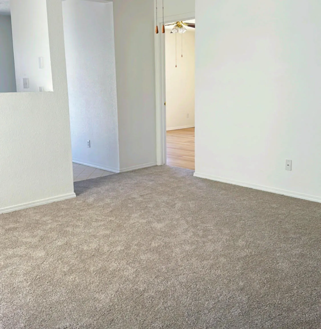 3 bed, 2.0 bath, 1150 sqft, $1,800 — Photo 3