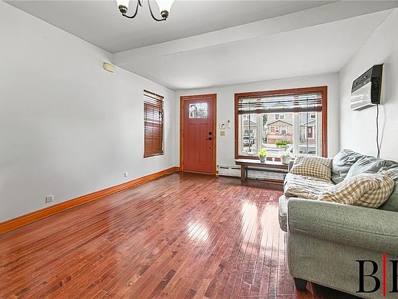 3rd image of 4209 Avenue S