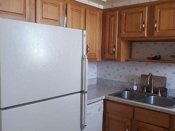 4th image of 4000 Ocean Beach Blvd APT 5J