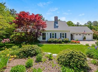 290 Cotuit Bay Dr, Barnstable, MA 02630