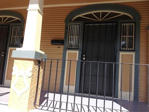 4th image of 933 Saint Maurice Ave #933