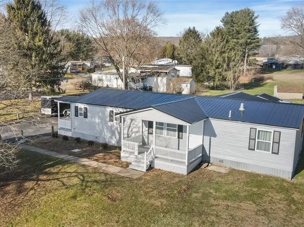 413 Glenmary Dr, Owego, NY 13827