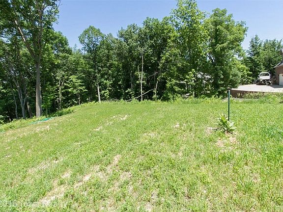 5th image of 614 Oakwood Pl