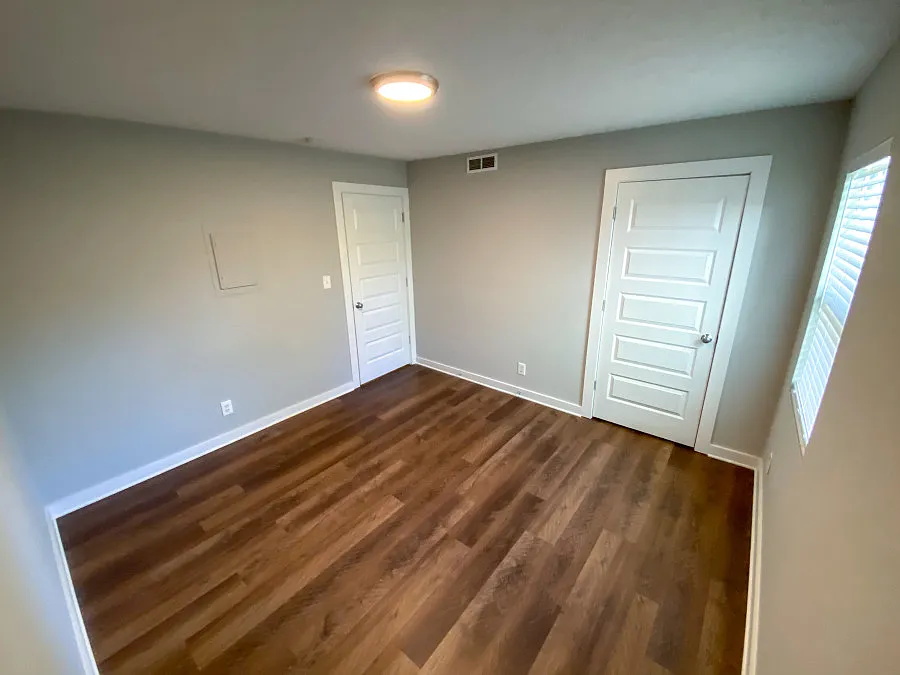 1102 Cecilia Ave — Photo 4