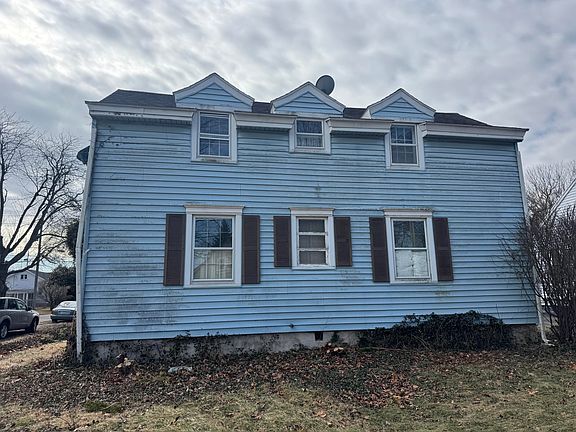 3rd image of 1425 Sheaff Rd