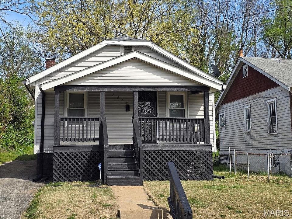 1st image of 1348 Belrue Ave