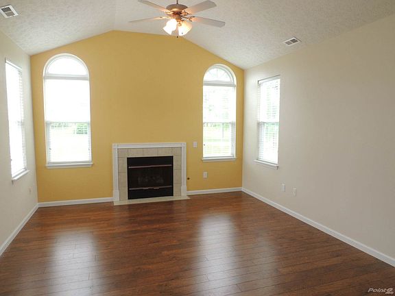 2nd image of 2441 Silverado Cir