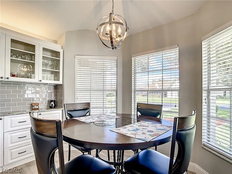 13633 Admiral Ct — Photo 17