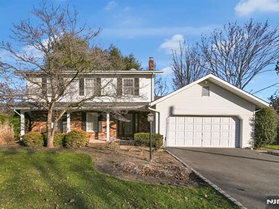 75 Runnymede Dr, Wayne, NJ, 07470