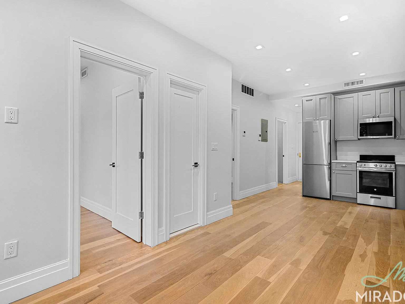 221 East 10th Street — Photo 2