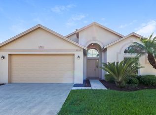1243 Maximilian Dr, Zephyrhills, FL 33543