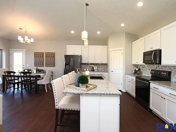 5th image of 7384 Lilee Ln