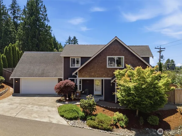 1601 NE Sarai Court, Bremerton, WA 98310