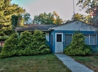 109 Purdytown Rd, Lakeville, PA 18438